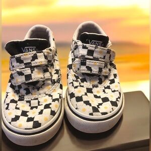 Vans - Toddler 🌼 Size 7.0